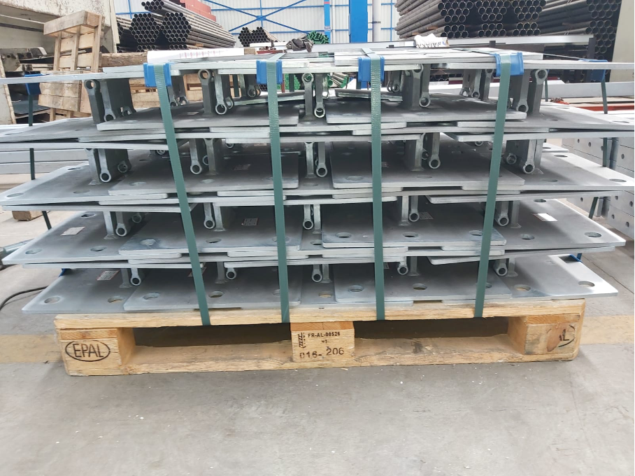 Anchor plates for a warehouse project
